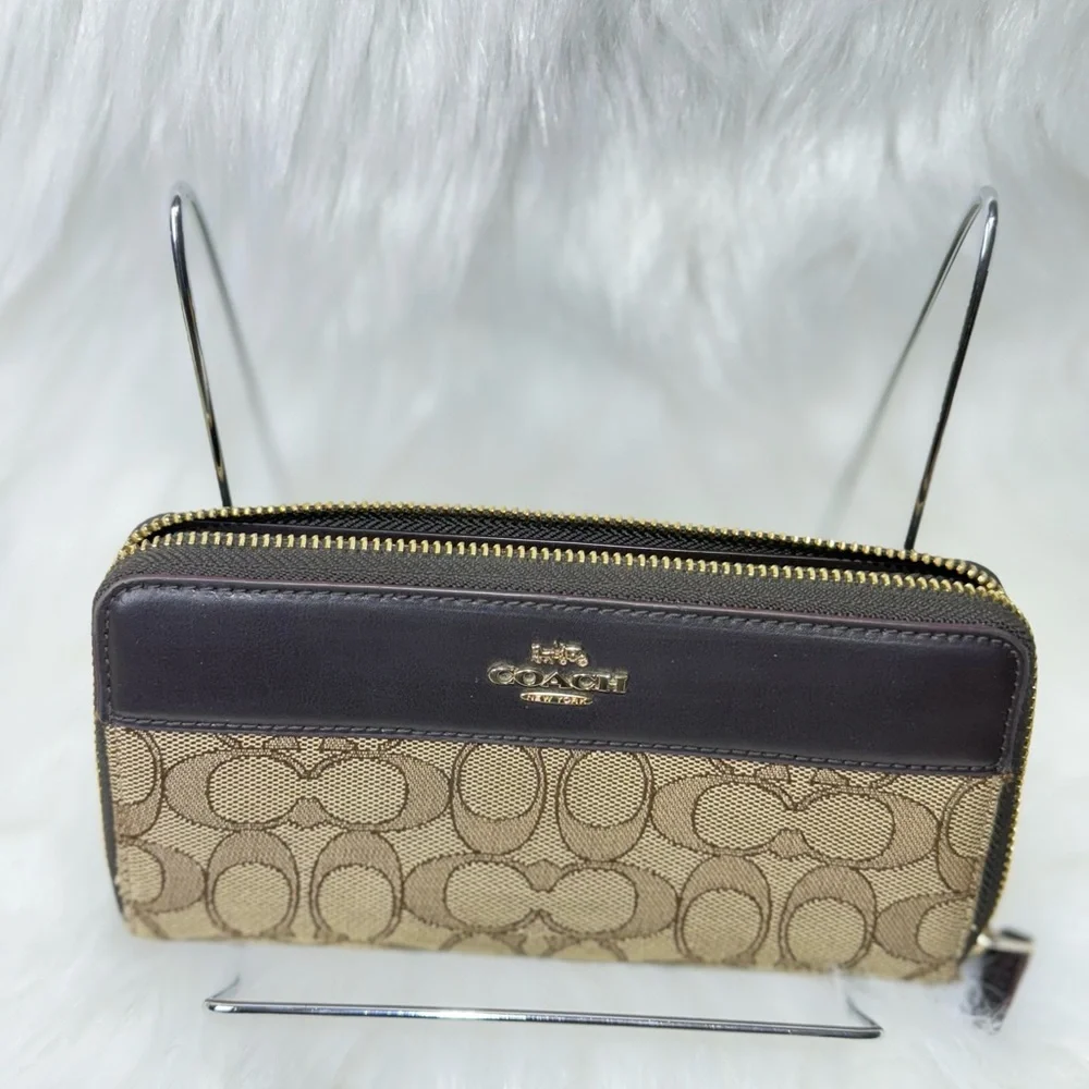 Coach Black and Tan Signature Wallet